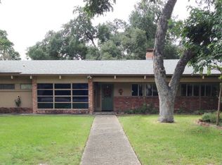 333 Pecan St, Uvalde, TX 78801
