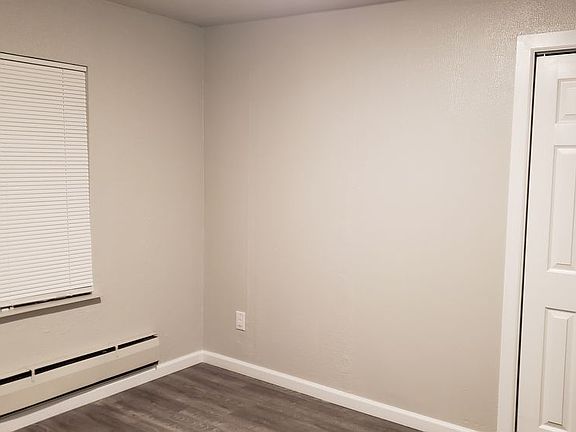 2nd image of 3571 E Portland Ave