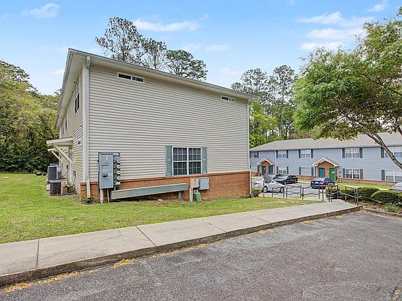 5th image of 2403 Hartsfield Rd