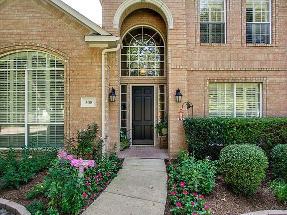 4th image of 535 Beverly Dr