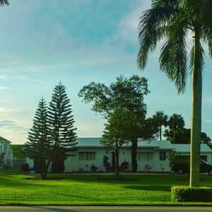 1049 E Main St, Pahokee, FL, 33476