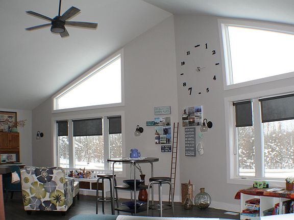 Great room (upper level)