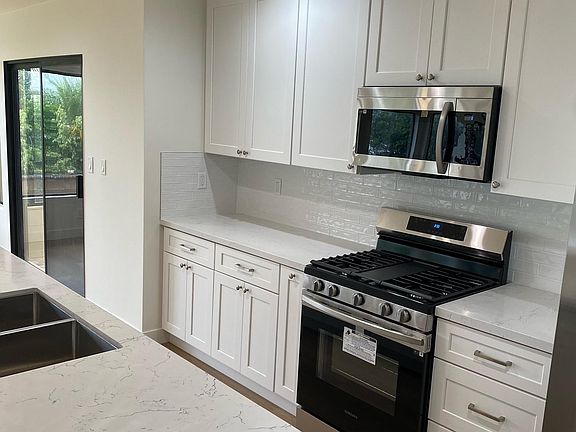 4th image of 4137 Calle De Primera