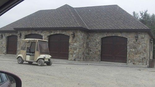 4th image of 1044 Bell Ln
