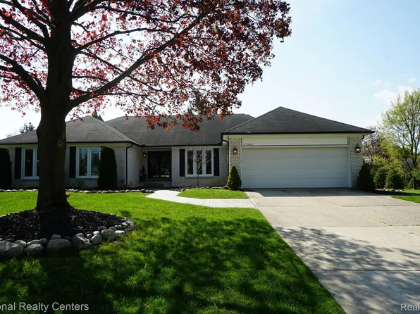 37935 Bradley Dr, Farmington Hills, MI 48335