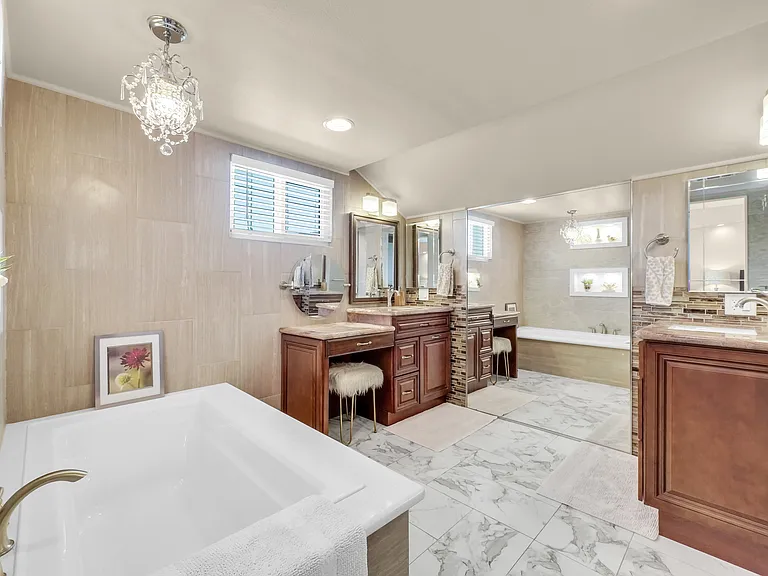 4608 Golden Ridge Dr — Photo 19
