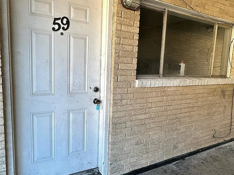 516 Holiday Dr #59 — Photo 4