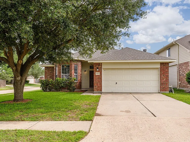 20214 Sendera Oaks Ln — Photo 1