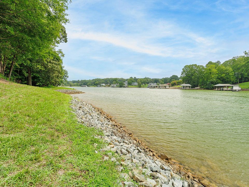 1st image of 0 Country Manor Ln #4