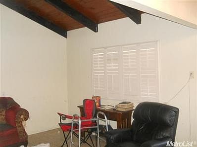 3rd image of 2036 Knickerbocker Dr