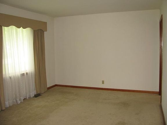 5th image of 803 Glendale Dr