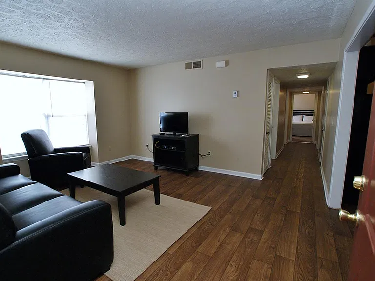 Green Meadow Apartments — Photo 33