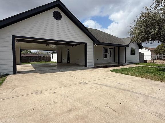 4th image of 3109 Daytona Ave