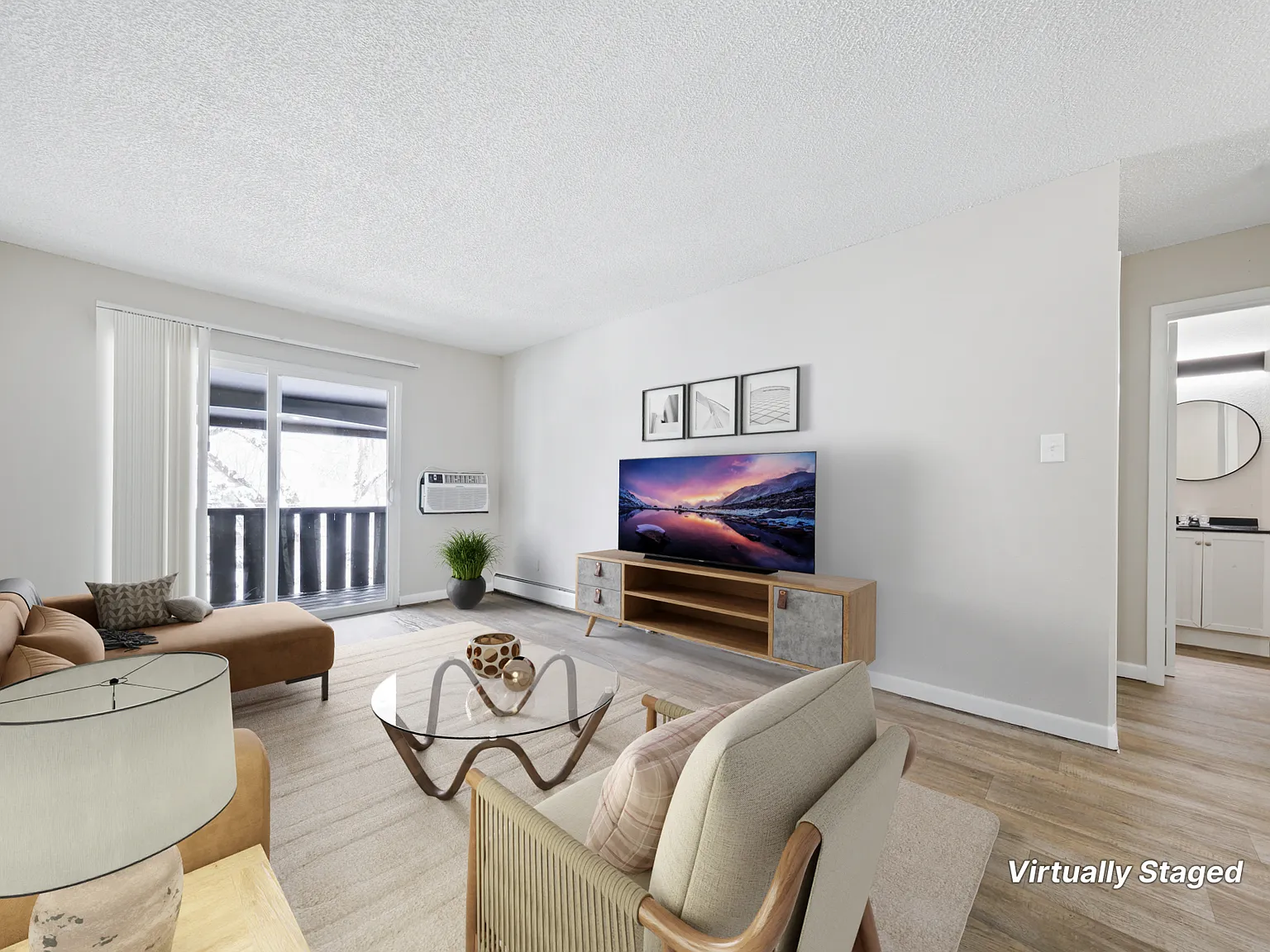 Marmont Apartments — Photo 3