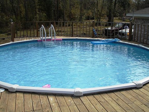 Pool with Ion Filter