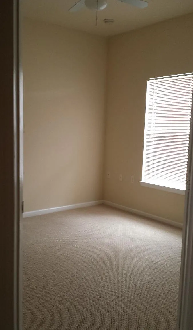 5057 NW 44th Lane — Photo 3