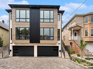 465B 1st St, Palisades Park, NJ 07650