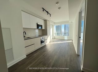 108 Peter St #2708, Toronto, ON M5V0W2