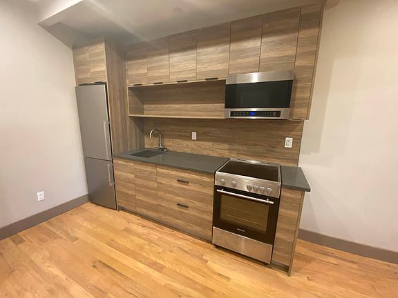 3rd image of 1140 De Kalb Ave #1B