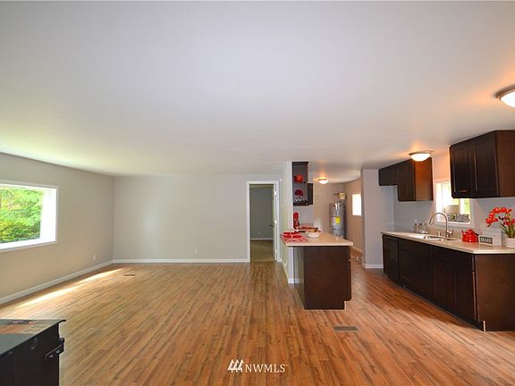 5th image of 14132 Bonkla Lane NW