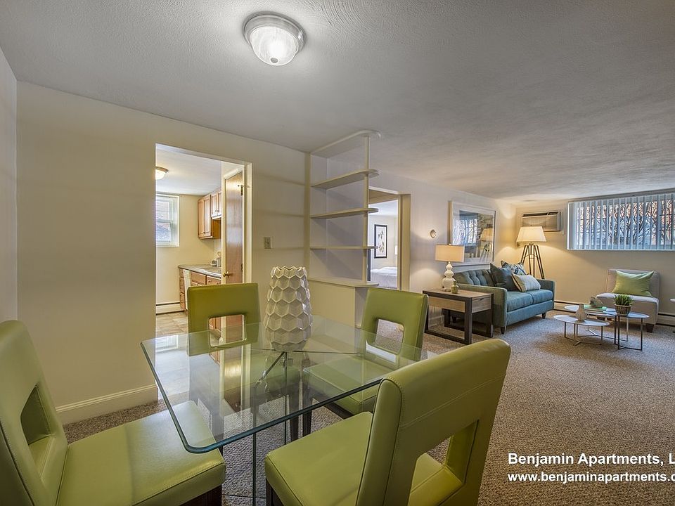 1st image of 8 Brattle Dr #17