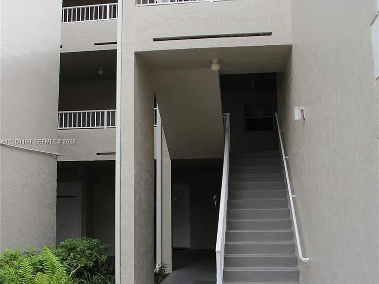 2803 N Oakland Forest Dr #108 — Photo 22