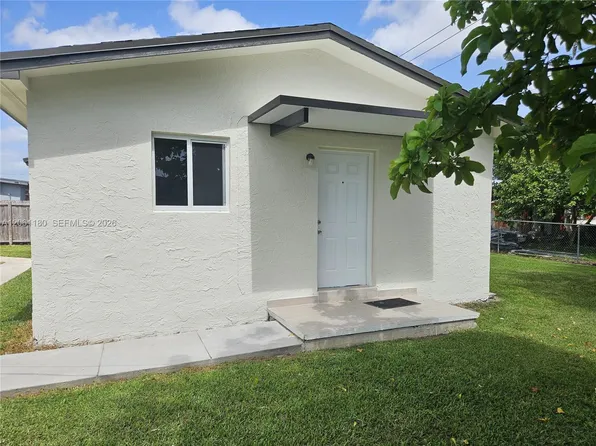 9415 SW 38th St #B, Miami, FL 33165