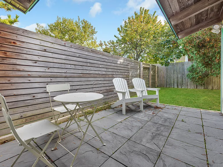Pinetree Dr — Photo 17
