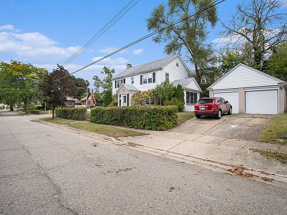 3rd image of 54 Woolnough Ave