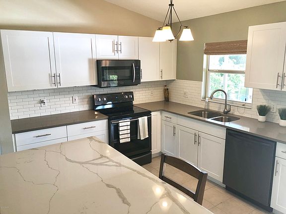 3rd image of 1163 Norwood Dr