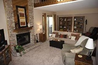 3rd image of 3018 Anton Dr