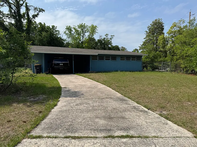 4564 Lane Ave S — Photo 1