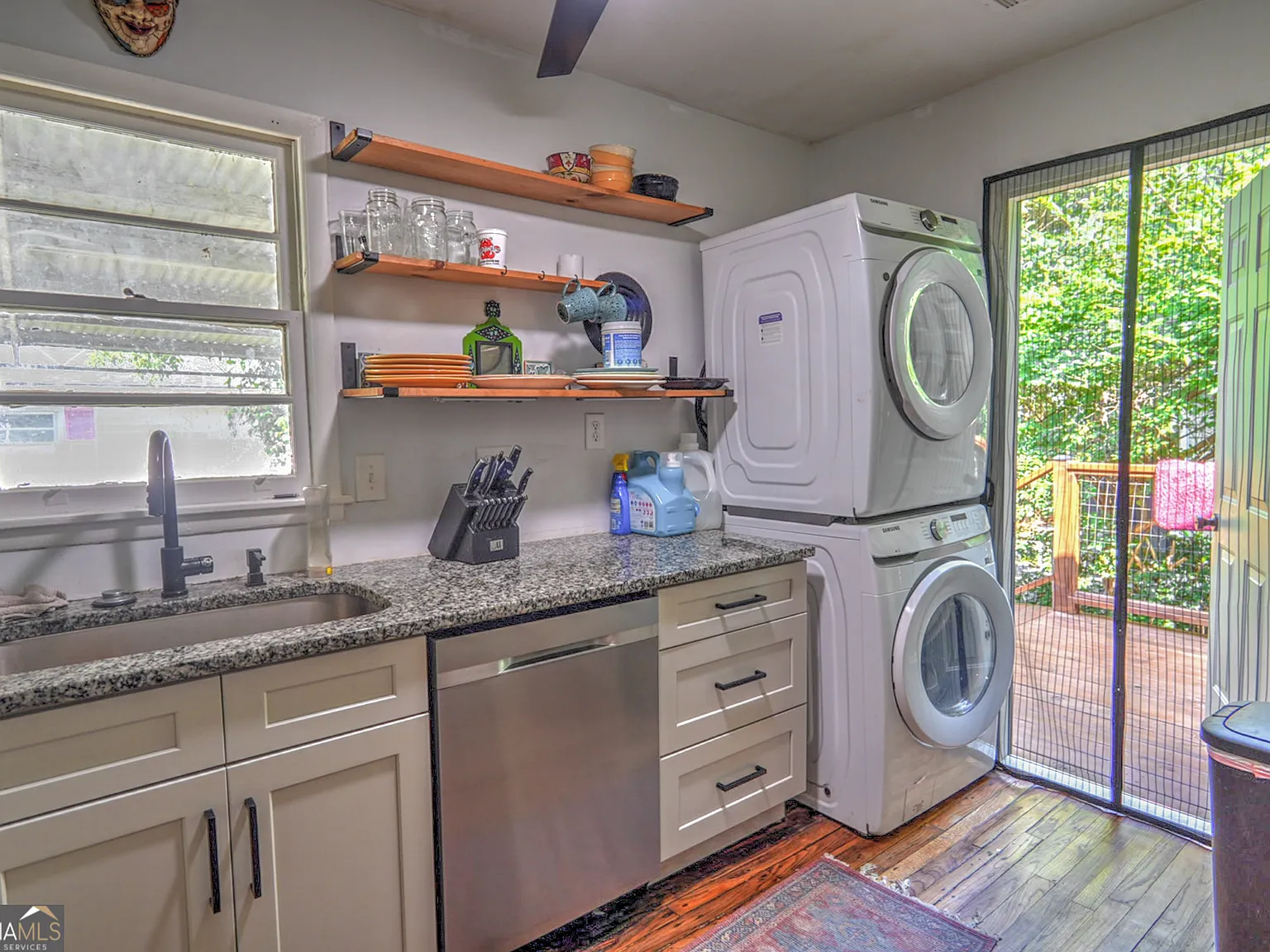 2 bed, 1.0 bath, 750 sqft, $1,700 — Photo 4