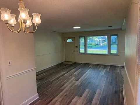 3 bed, 1136 sqft, $1,400 — Photo 4
