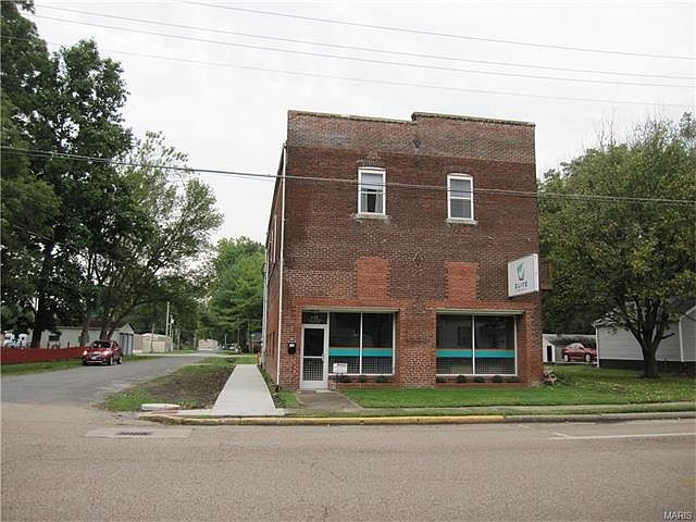1st image of 522 E Main St APT A