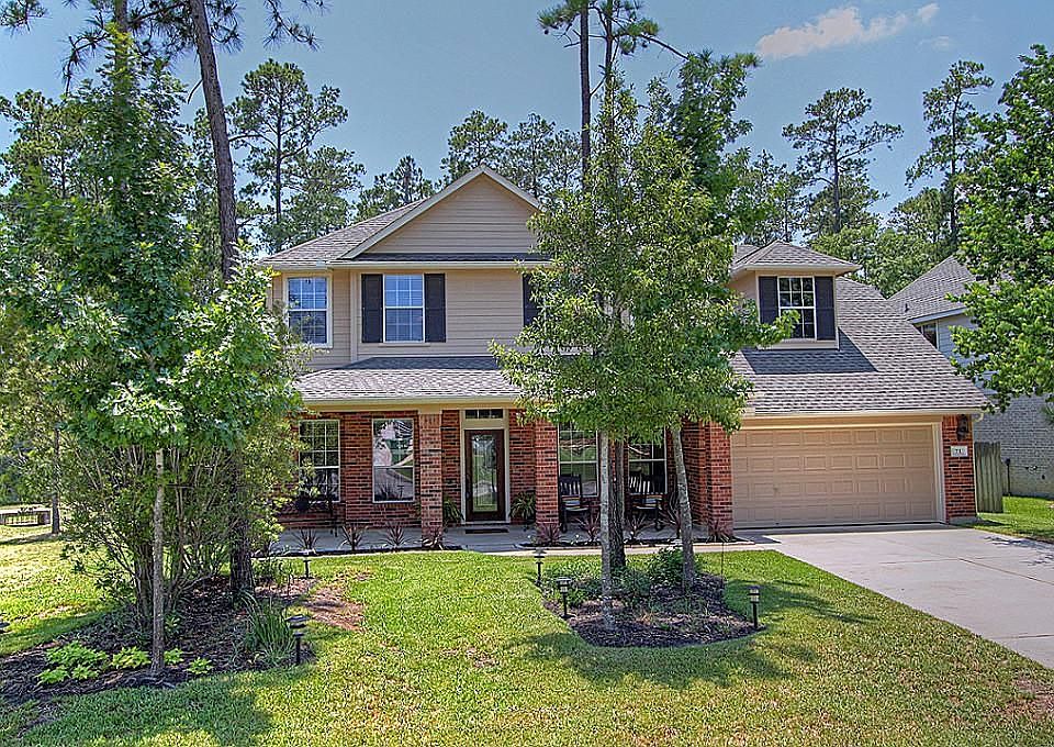 Presenting 71 N. Concord Valley Circle