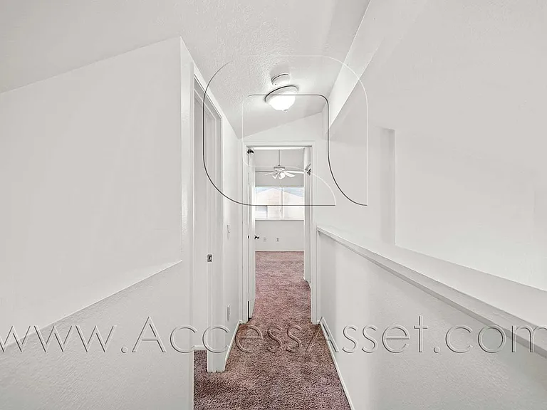 661 Parkview Dr — Photo 11
