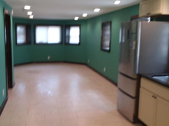 2nd image of 1-3713 W Shakespeare Ave #1