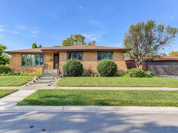 9500 Lilac Ln, Munster, IN 46321