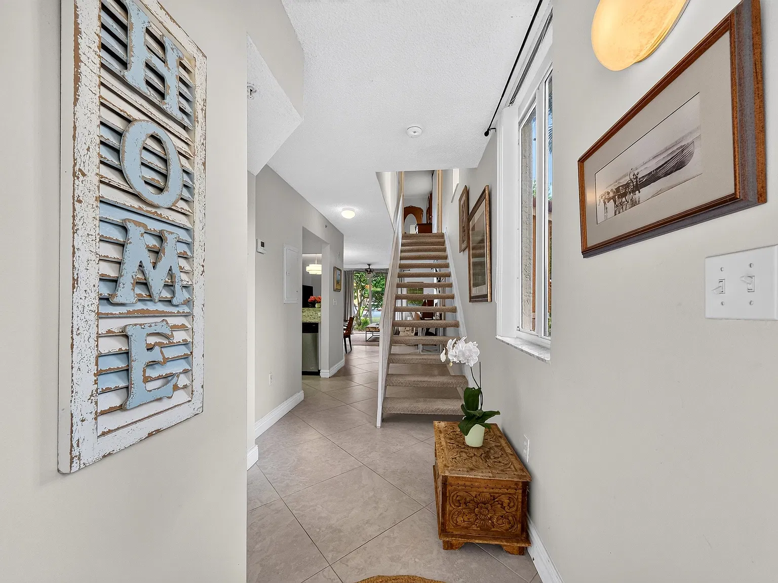 2 bed, 2.5 bath, 1188 sqft, $2,800 — Photo 2