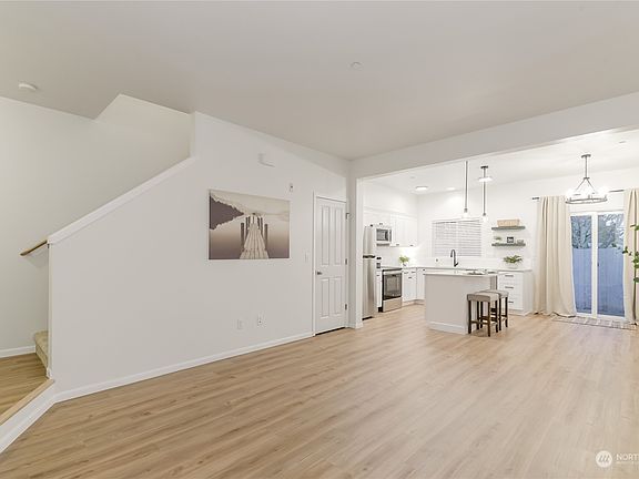 3rd image of 6022 Illinois Lane SE #B
