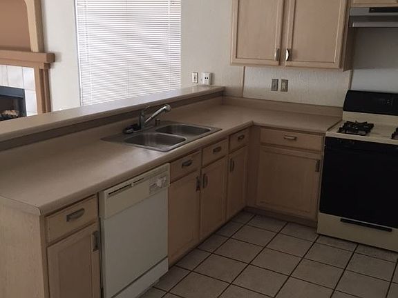 5th image of 11928 Spire Terrace Dr
