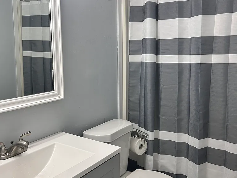 417 S 27th St #419 — Photo 17