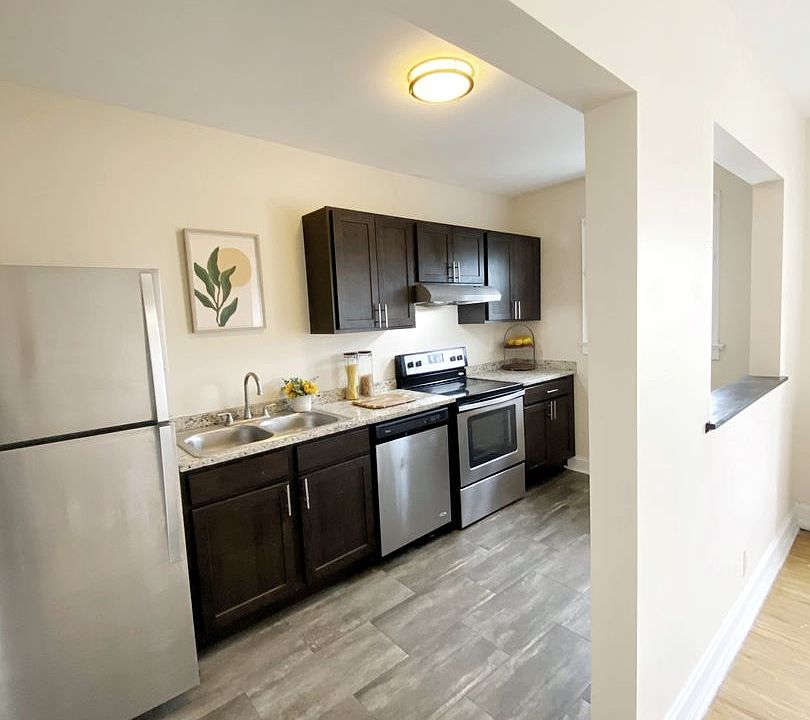 1st image of 409 Stolp Ave APT 202