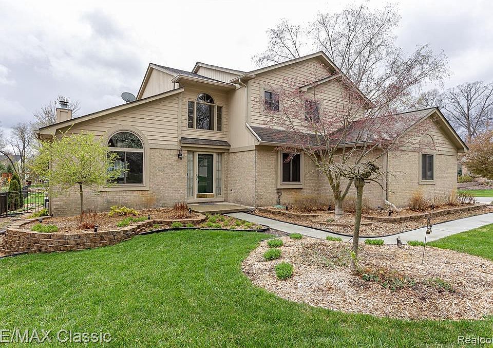 1st image of 3827 Corran Ct