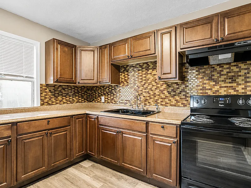 2 bed, 1.0 bath, 598 sqft, $1,750 — Photo 4