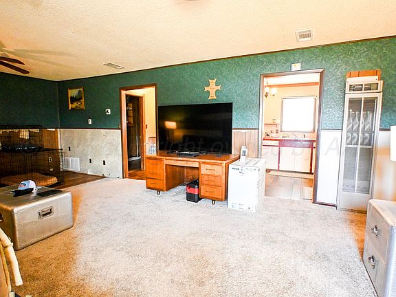 2nd image of 405 Brown Ave