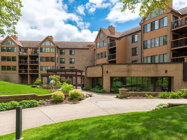 6100 Auto Club Rd APT 113, Bloomington, MN 55438