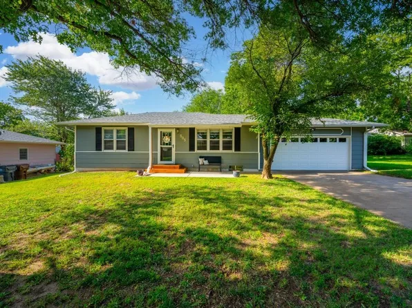505 E Blair St, Mulvane, KS 67110
