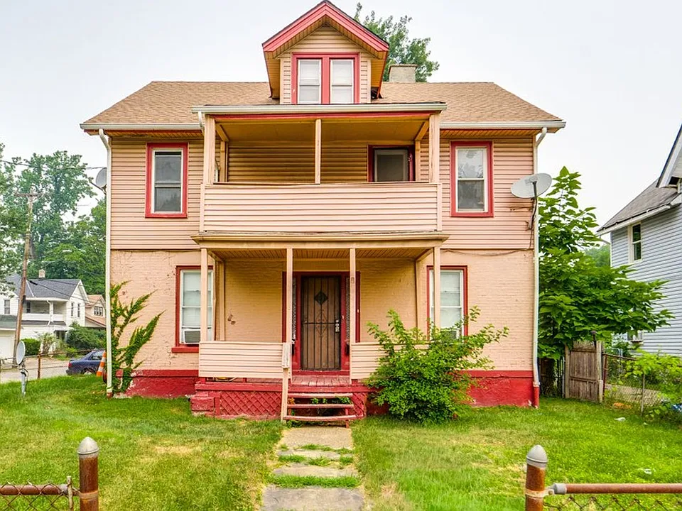 2118 Denison Ave